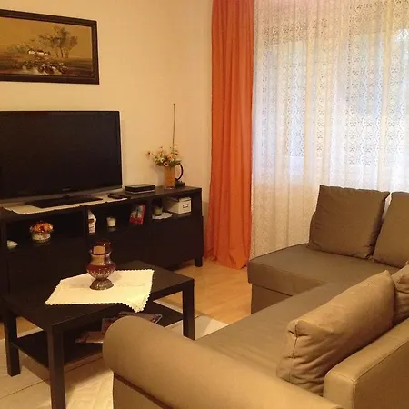 Konig Center Apartamento Budapeste
