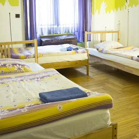Hostel Downtown *