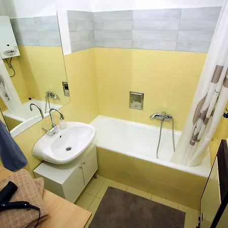 City Rooms Hostel