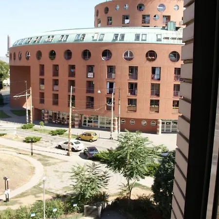 Apartment Orczy Apartman