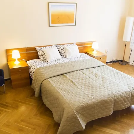 New Modern Homes Rakoczi 57 * Budapest