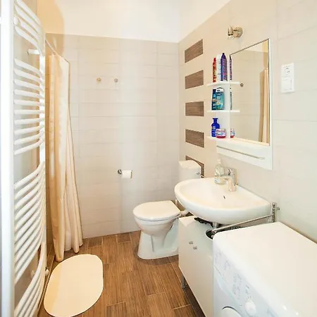 Mentha Apartment