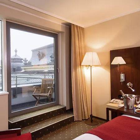 Nh Szálloda 4*
