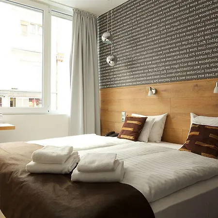 Roombach Center Budapeste
