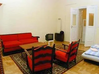Centre 2*