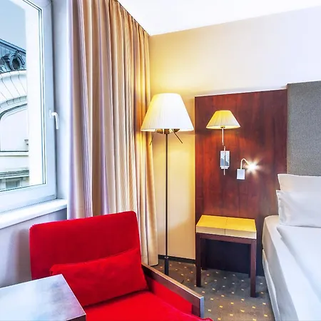 Nh 4* Budapest