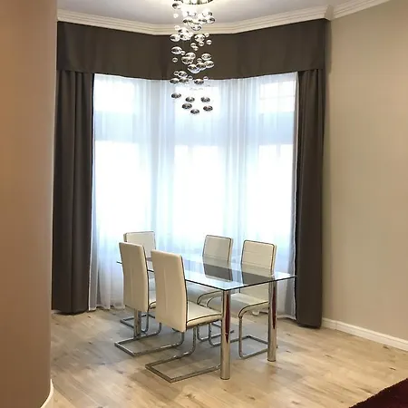 Apartment Gozsdu Glamour *