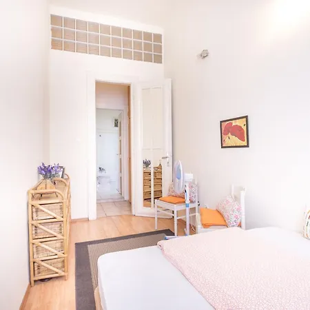 Kazinczy Apartment Budapest