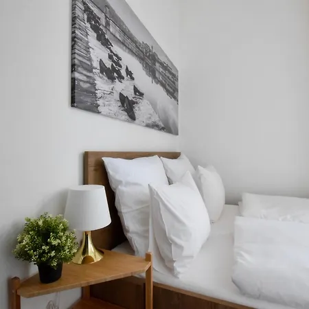 Standard By Hi5 - Bazilika Appartement *