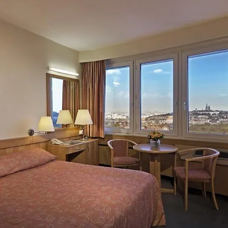 Отель Hotel Budapest 3*