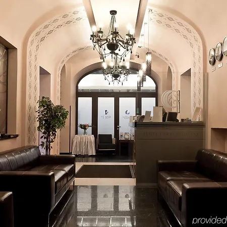 Carat Boutique 4*