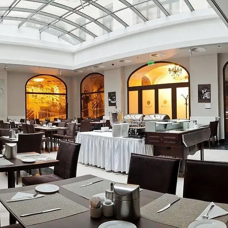 Carat Boutique 4*