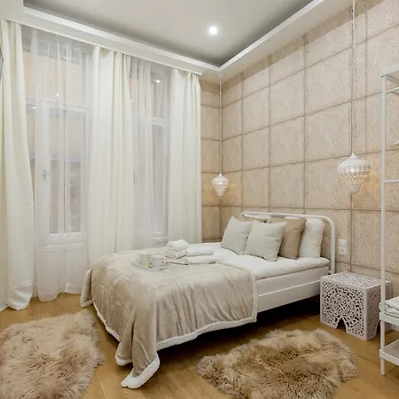 Appartement Holidays Harmony Boedapest
