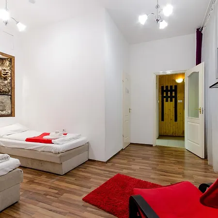 Apartment Like - Opera