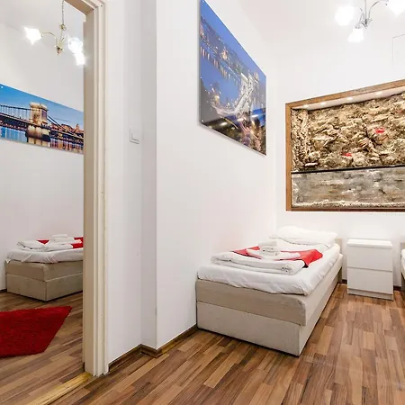 Apartment Like - Opera