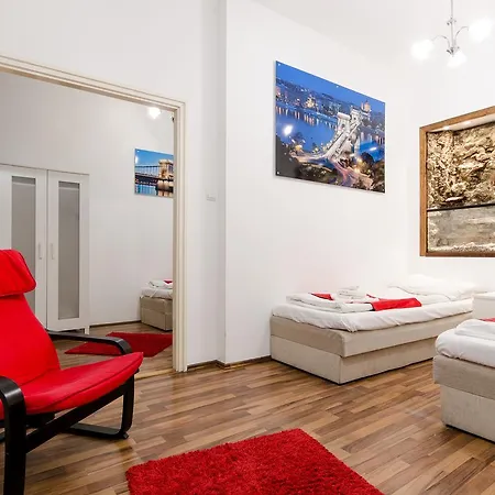 Apartment Like - Opera