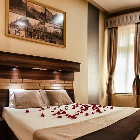 Hotel Sous44 3*