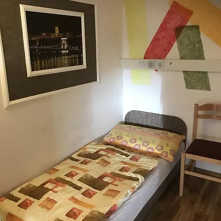 Opera Hostel *