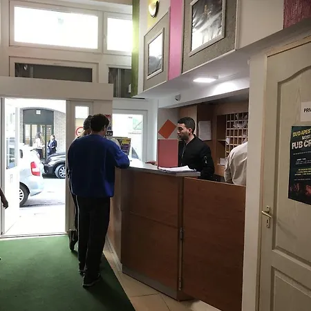 Opera Hostel