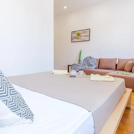 Real Zoltan Ii. Appartement *