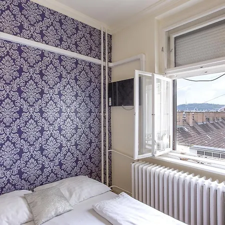Rooftop 2* Budapest