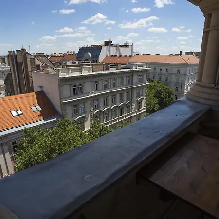 Rooftop Affittacamere 2*