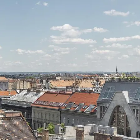 Rooftop 2* Budapest