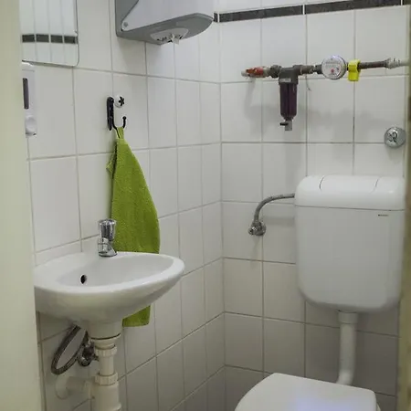 Aventura Boutique Hostel *