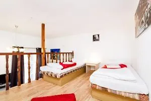 Apartment Like - Opera