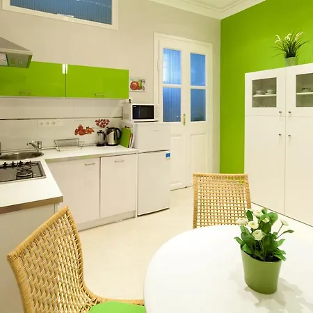 Mentha Apartment *