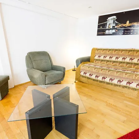 Apartment Like - Opera
