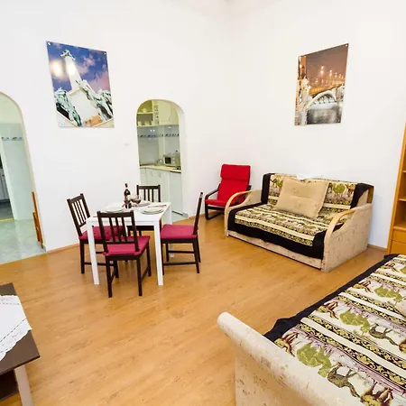 Like - Opera Apartment *