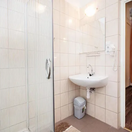 Apartment Like - Opera