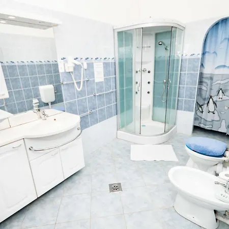 Like - Opera Apartment *