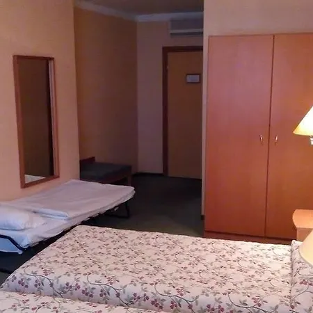 Hotel Burg 3*