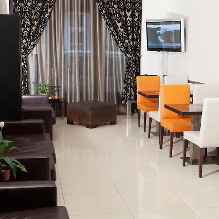 Hostel Equity Point *