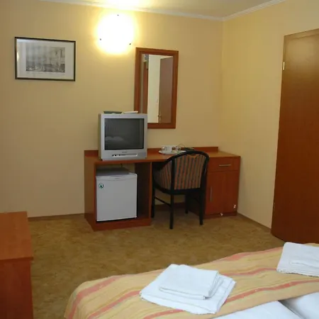 Atlantic Hotel 3*