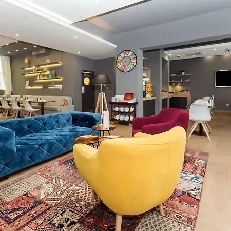 Roombach Center Hotel