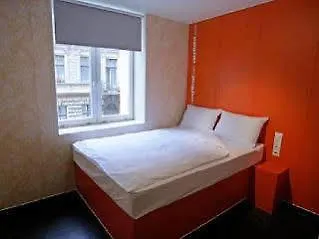 Easyhotel Oktogon 3* Budapeşte