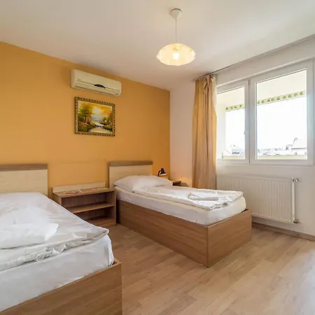 Silver Center 3* Budapest