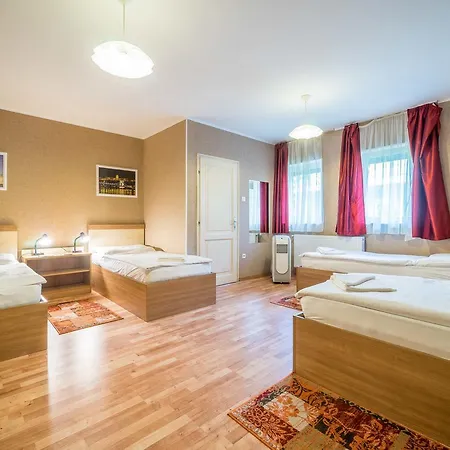 Silver Center 3* Budapest