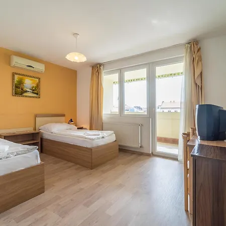 Silver Center Szálloda 3*