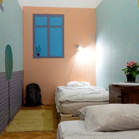 Hostel Baroque & Coworking