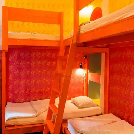 Hostel Baroque & Coworking