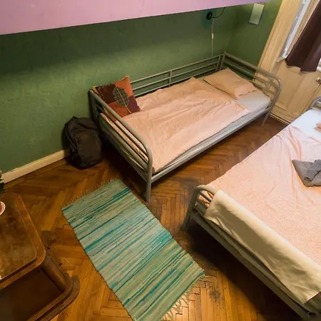 Hostel Baroque & Coworking