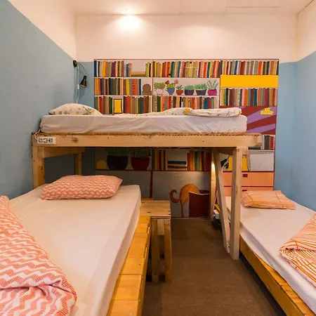 Hostel Baroque & Coworking Budapest