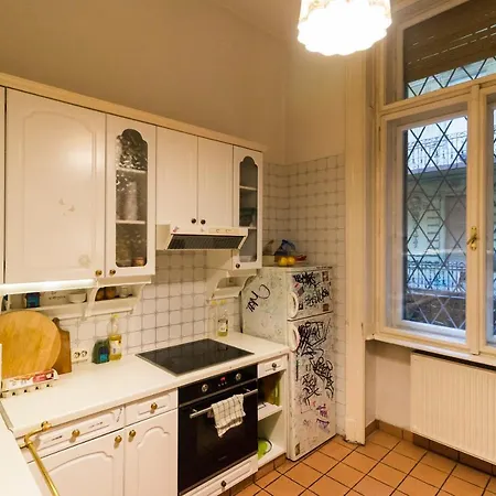 Hostel Baroque & Coworking Budapest