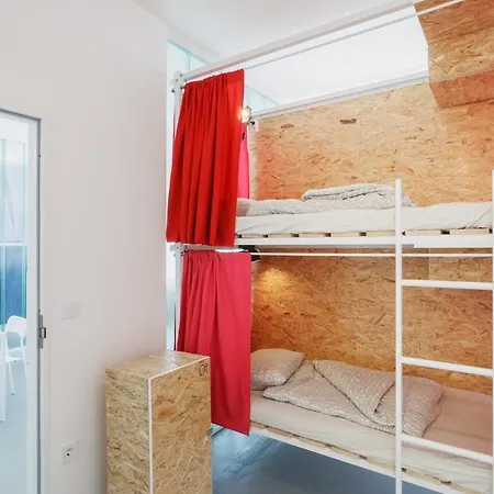Hostal Avenue Budapest