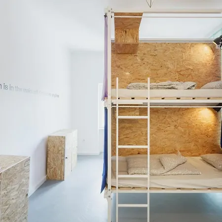 Hostal Avenue Budapest