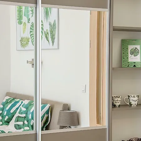 Tropical Apartment